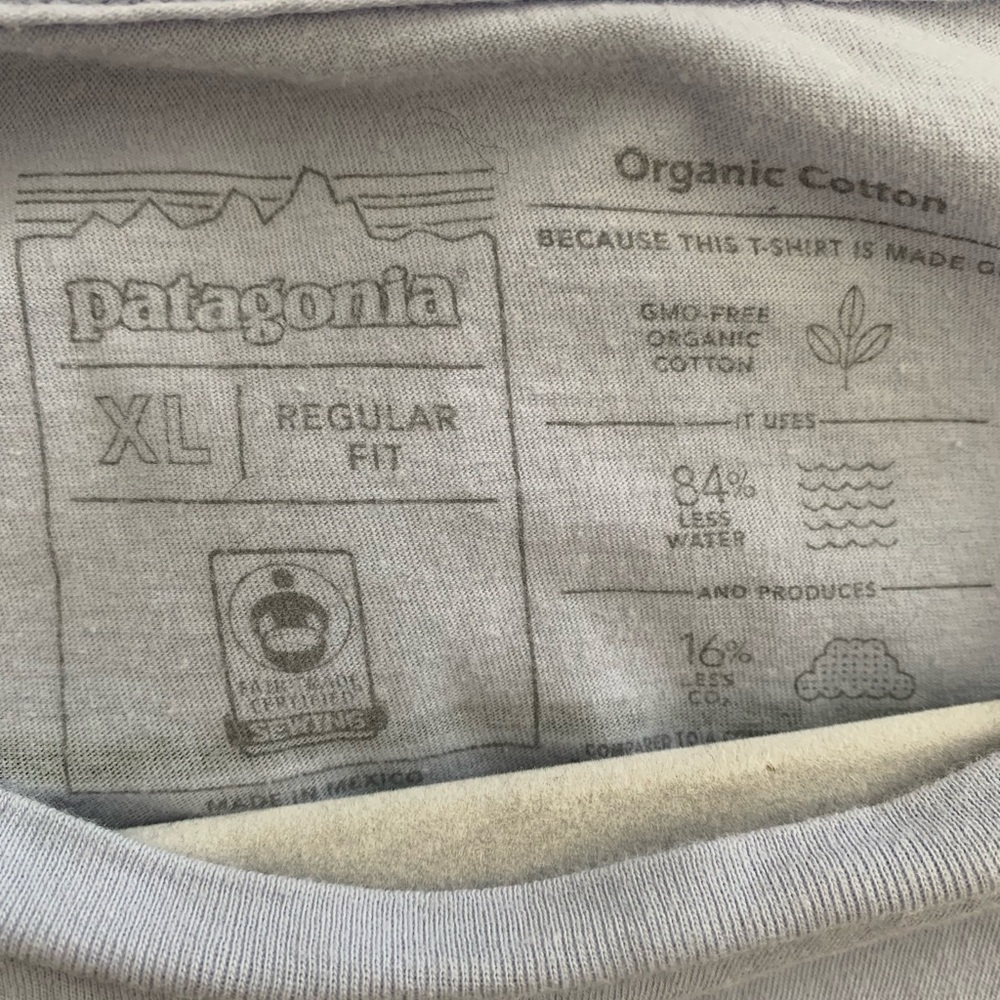 Patagonia women’s XL t-shirt - Picture 4 of 4